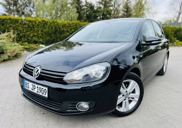 Volkswagen Golf cena 26900 przebieg: 152000, rok produkcji 2012 z Garwolin małe 379